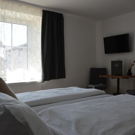 Hotel Garni Kern Halfing エクステリア 写真