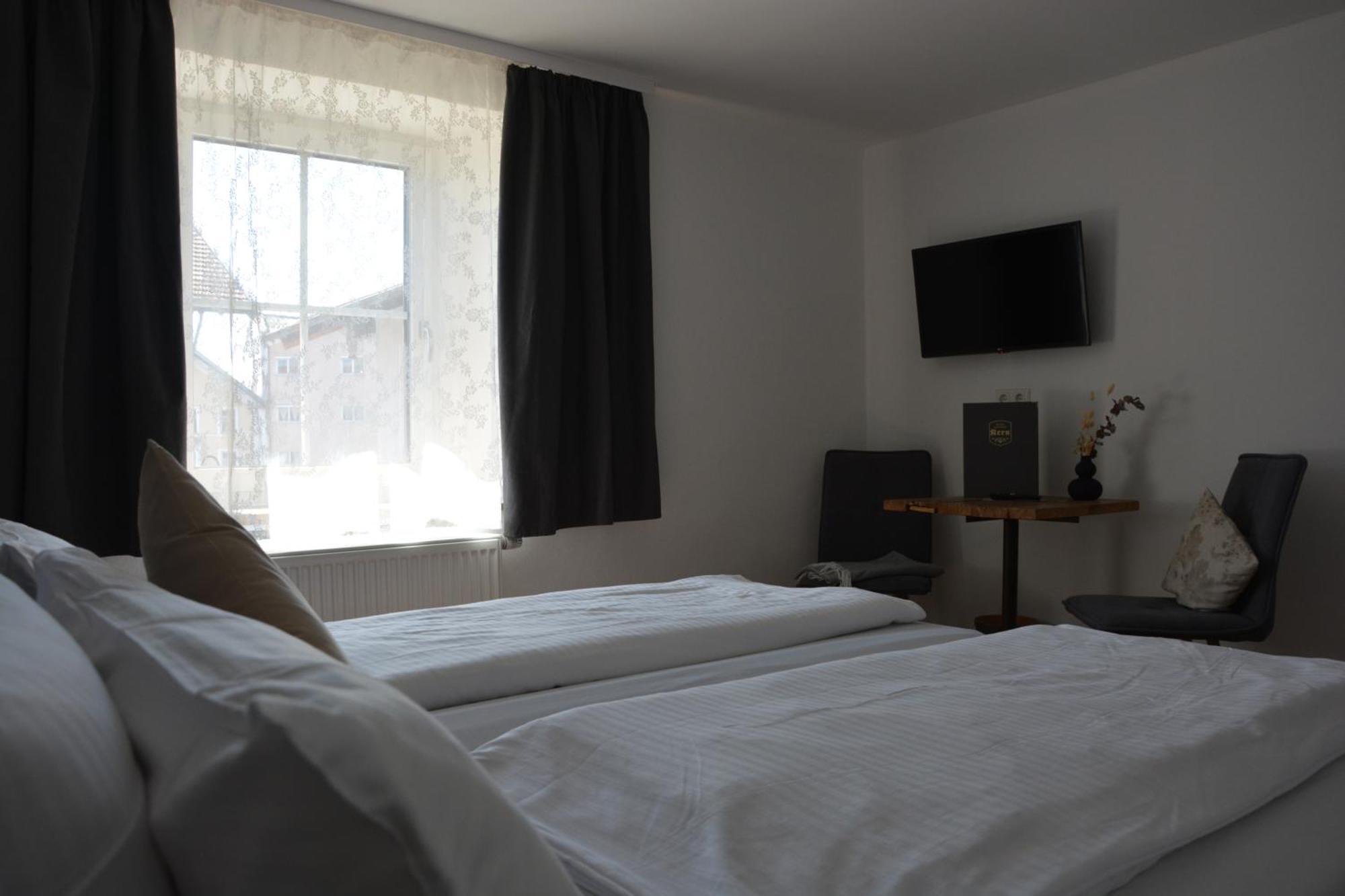 Hotel Garni Kern Halfing エクステリア 写真